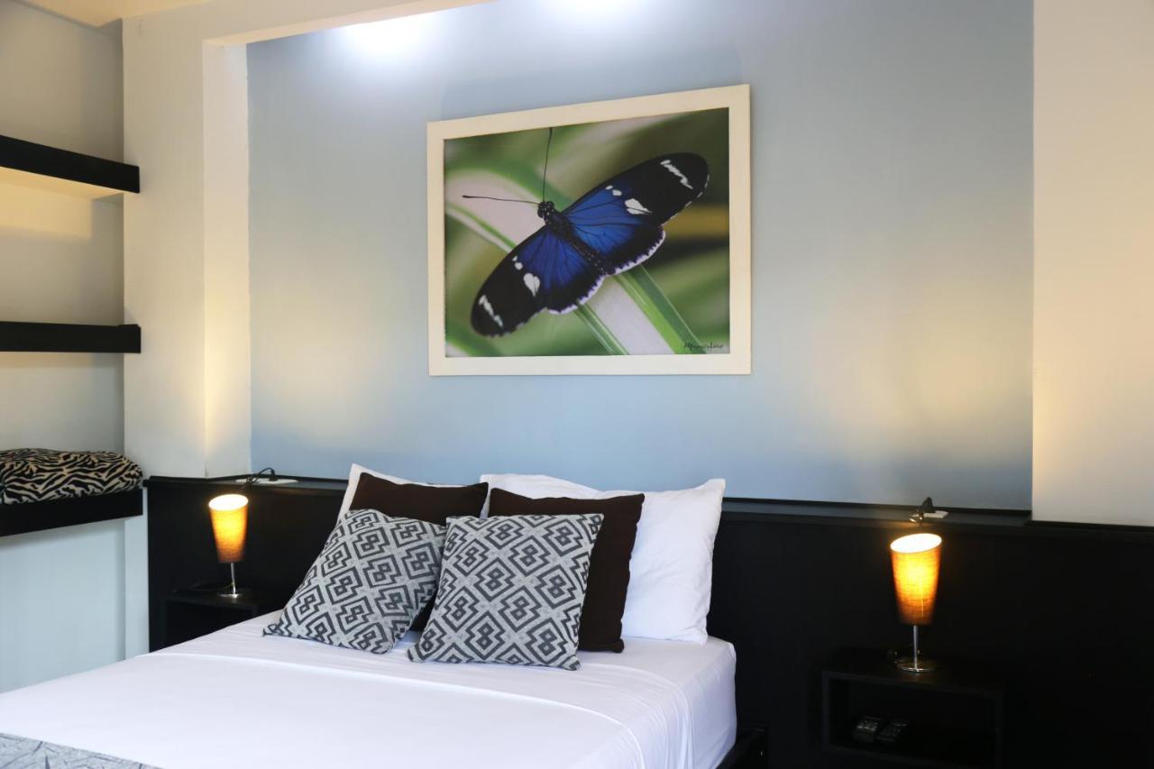 Hotel-Restaurante Ancora Puerto López 外观 照片