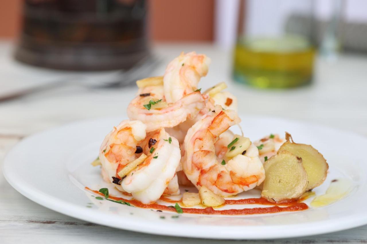 Hotel-Restaurante Ancora Puerto López 外观 照片