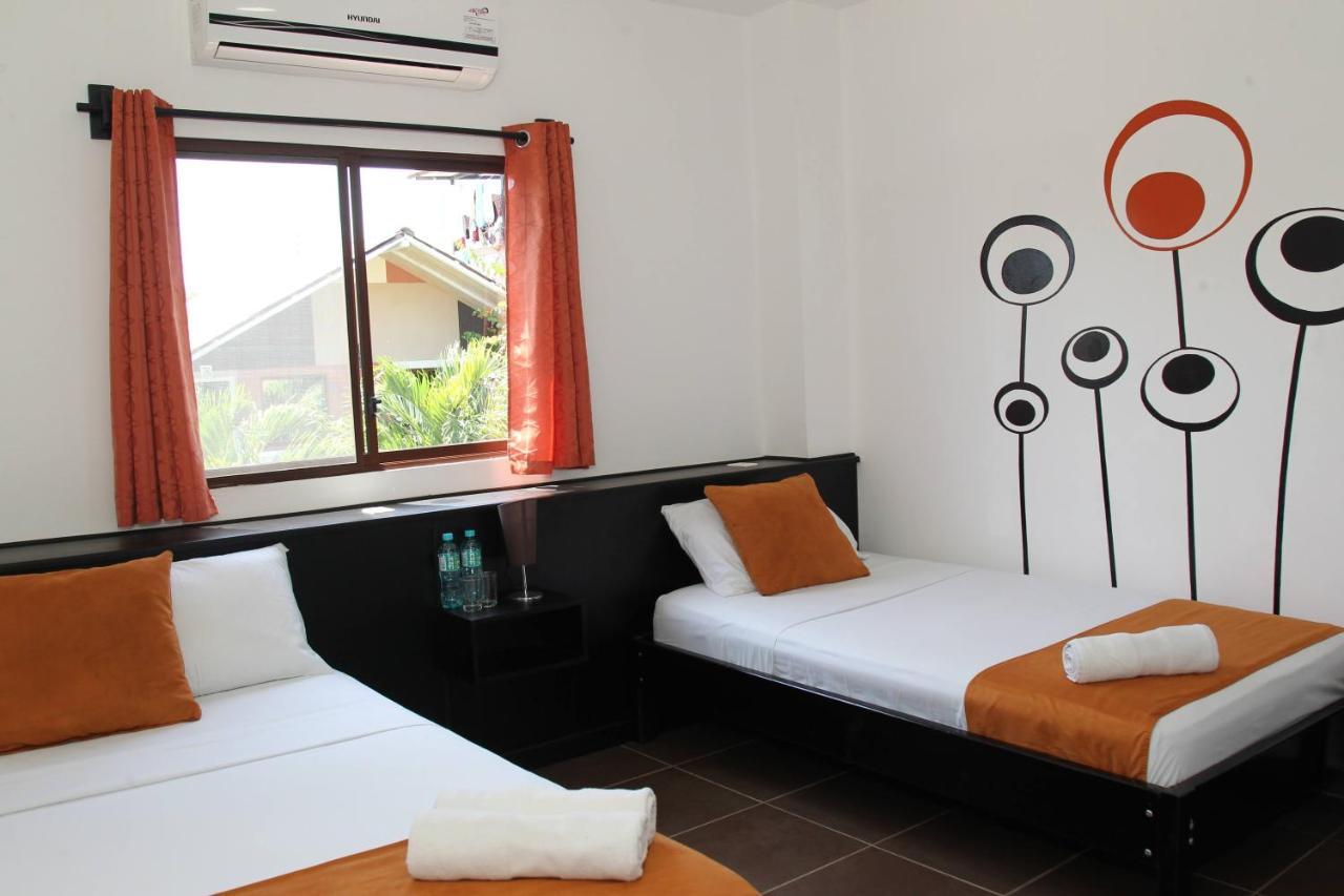 Hotel-Restaurante Ancora Puerto López 外观 照片